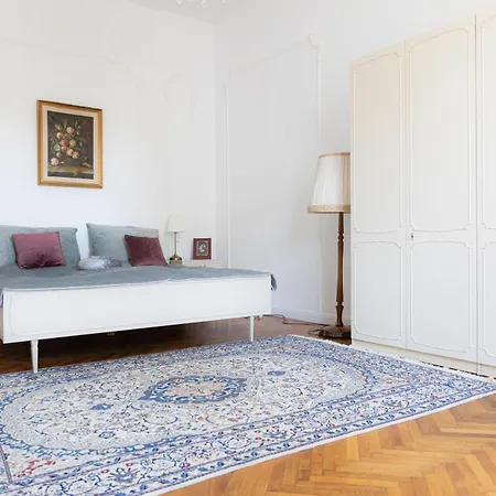 Apartament Littleparis Cluj-Napoca